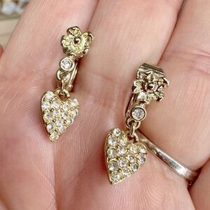 Sarah Coventry First Love 1958 Rhinestone Heart Flower Clip on Earrings